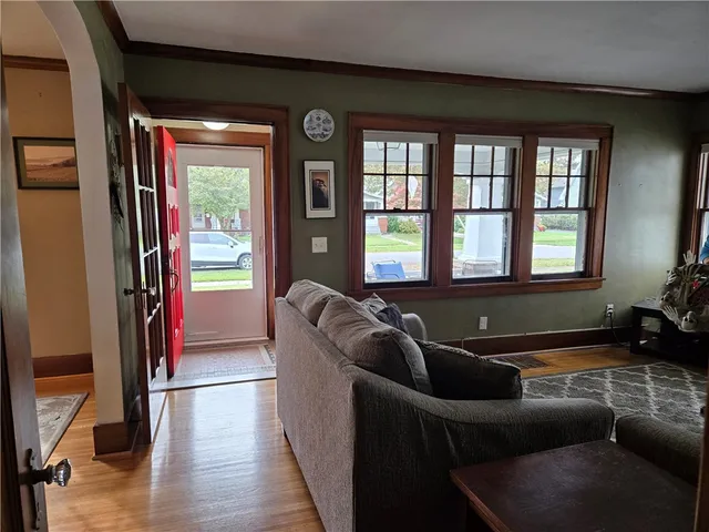 $251,500 | 30 Garford Road, Irondequoit, NY 14622