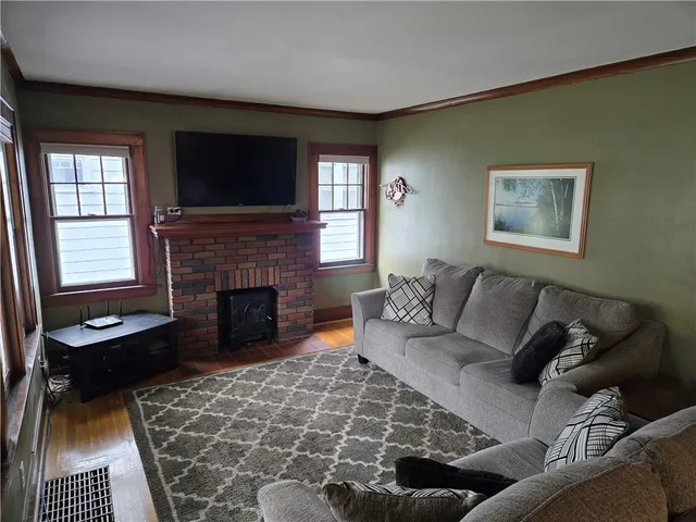 $251,500 | 30 Garford Road, Irondequoit, NY 14622