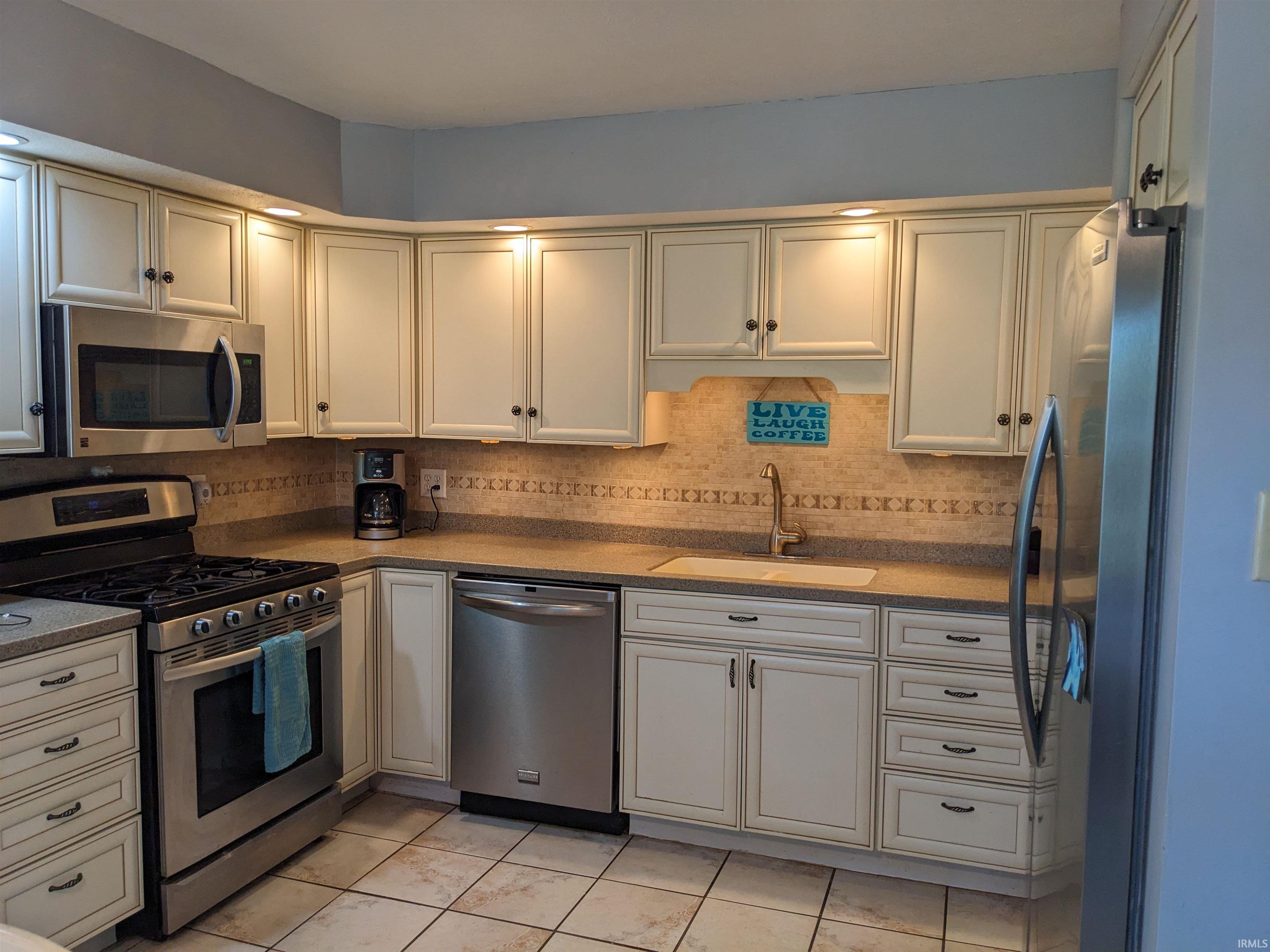 56750 Pear Road South Bend, IN 46619 - Photo 8 of 15 Gallery Image 8
