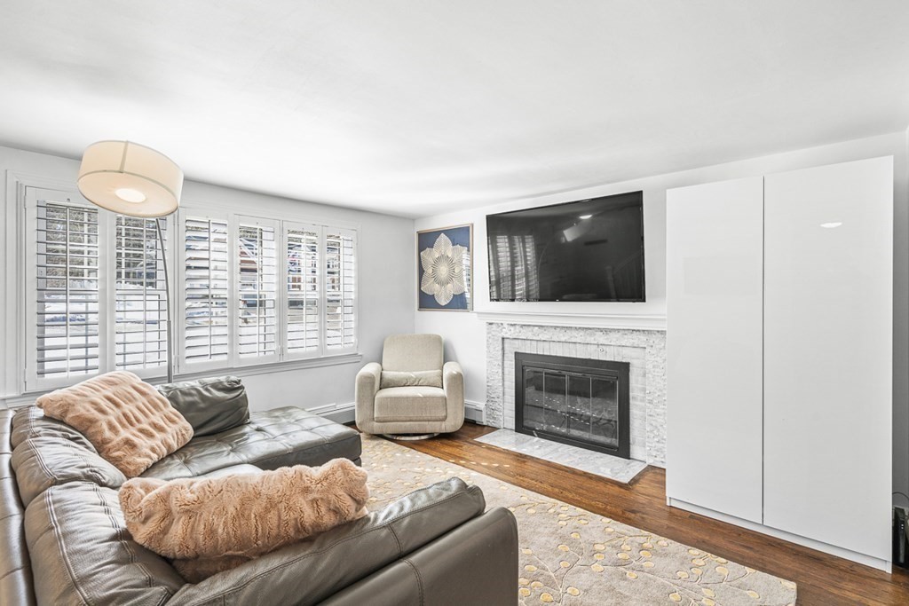 26 Stonebrook Road Sudbury, MA 01776 - Photo 2 of 20