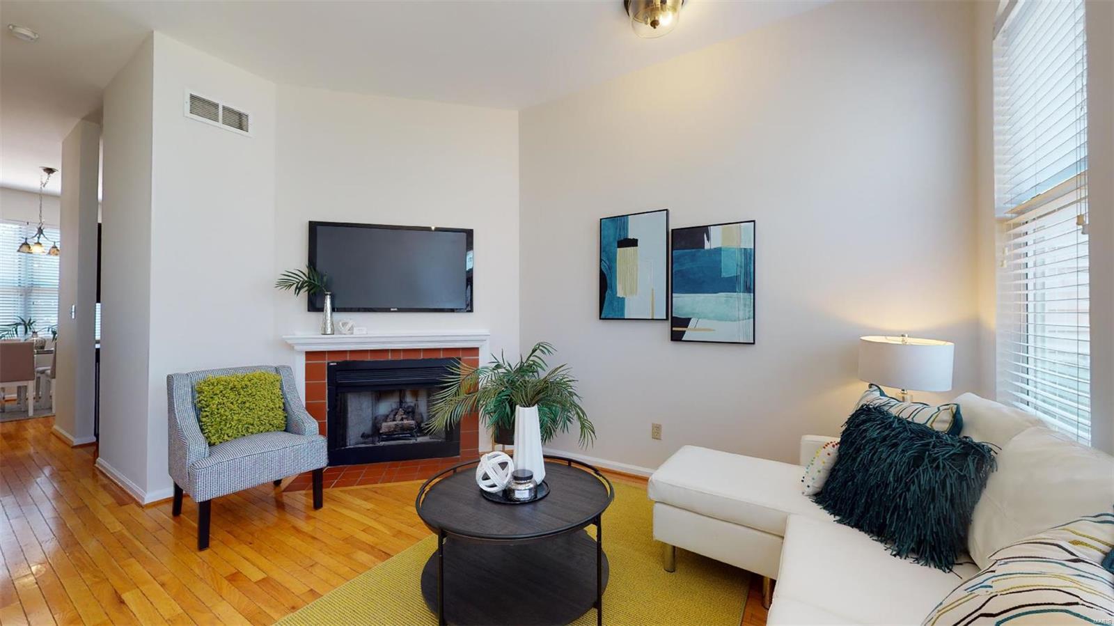 2321 Rutger Street, Unit E St. Louis, MO 63104 - Photo 5 of 35 Gallery Image 5