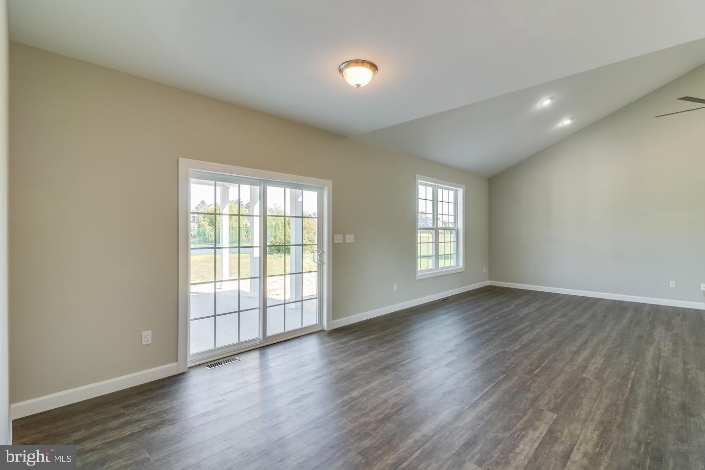 6610 Whiteleysburg Road Harrington, DE 19952 - Photo 4 of 16 Dining