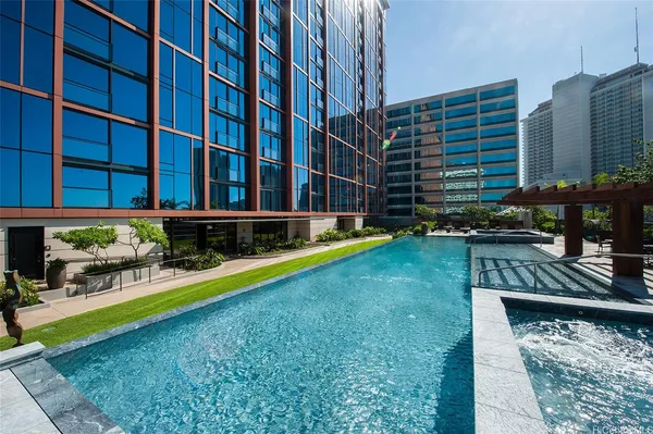 $5,500 | 1555 Kapiolani Boulevard, Unit 1012, Honolulu, HI 96814