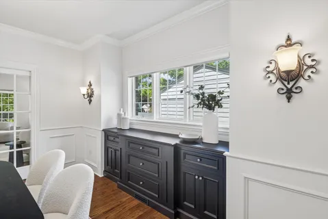 $1,725,000 | 639 North Wright Street, Naperville, IL 60563