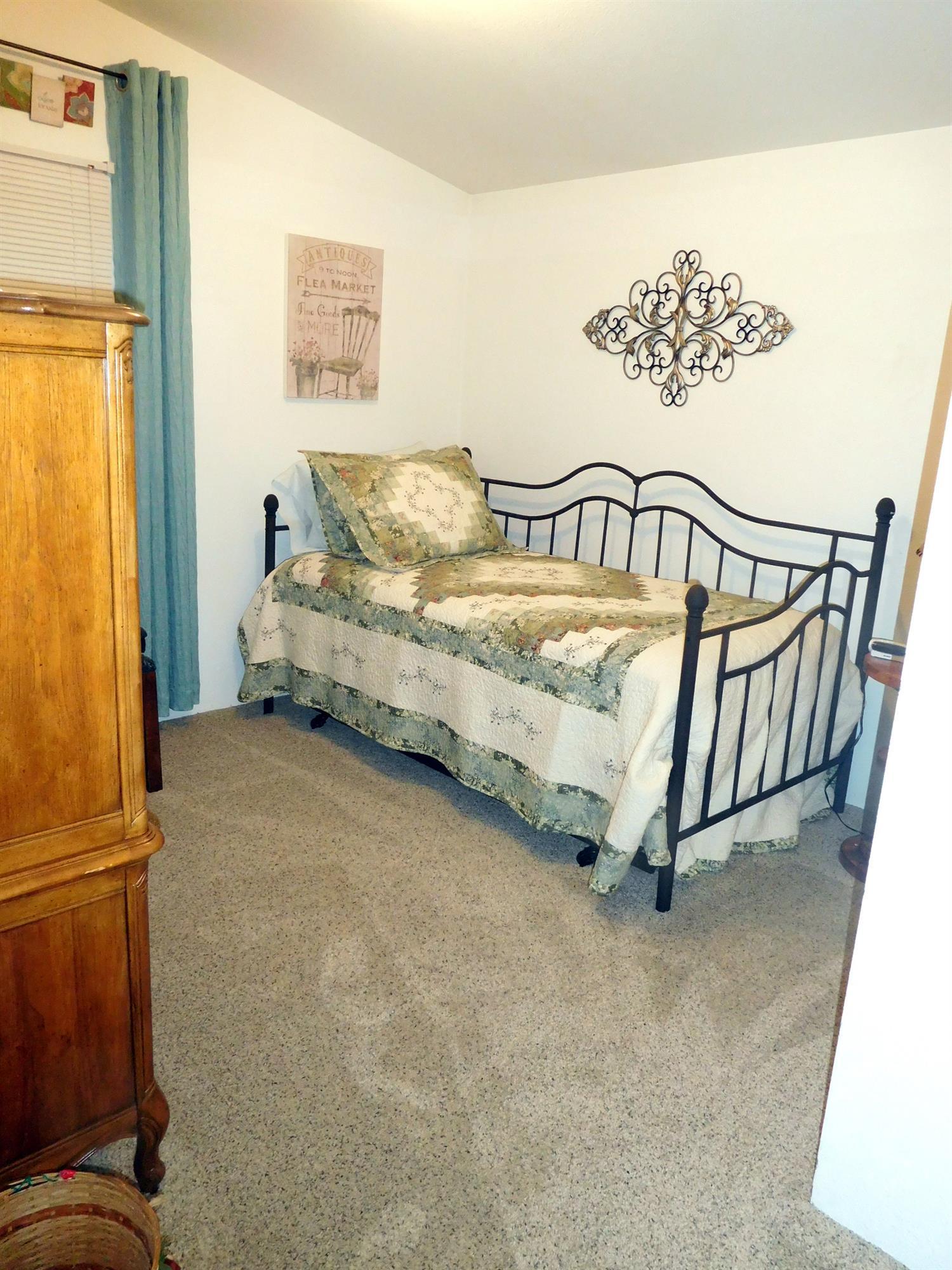 4933 Dick George Road Cave Junction, OR 97523 - Photo 15 of 22 2nd bedroom is good sized. Is on the opp