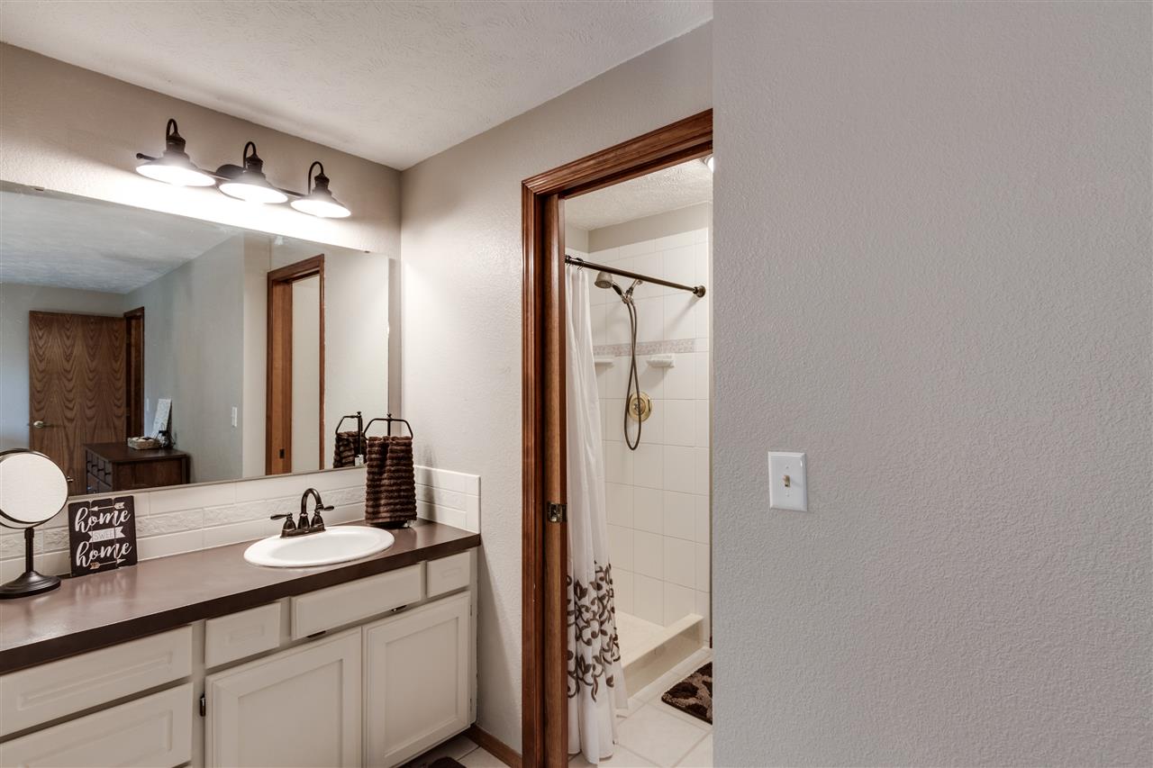 5124 West Ridgecrest Drive Spokane, WA 99208 - Photo 11 of 20 Gallery Image 11