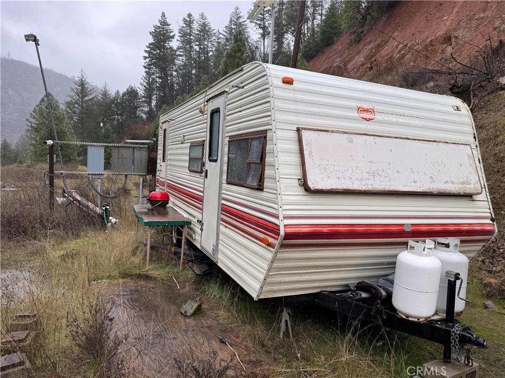 240 Rasmusen Lane Junction City, CA 96048 - Photo 3 of 27