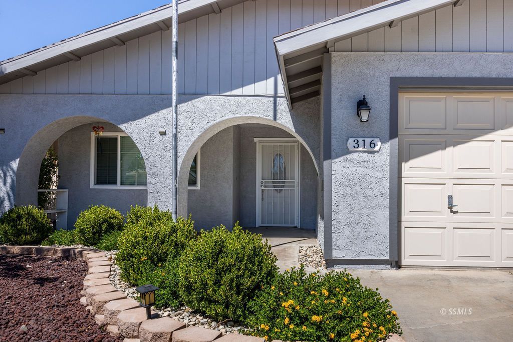 316 East Haloid Avenue Ridgecrest, CA 93555 - Photo 4 of 36 Gallery Image 4