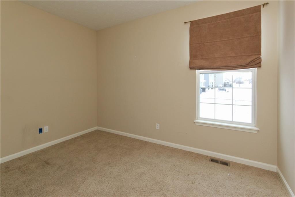 1197 Decatur Lane Greenwood, IN 46143 - Photo 12 of 24 Gallery Image 12