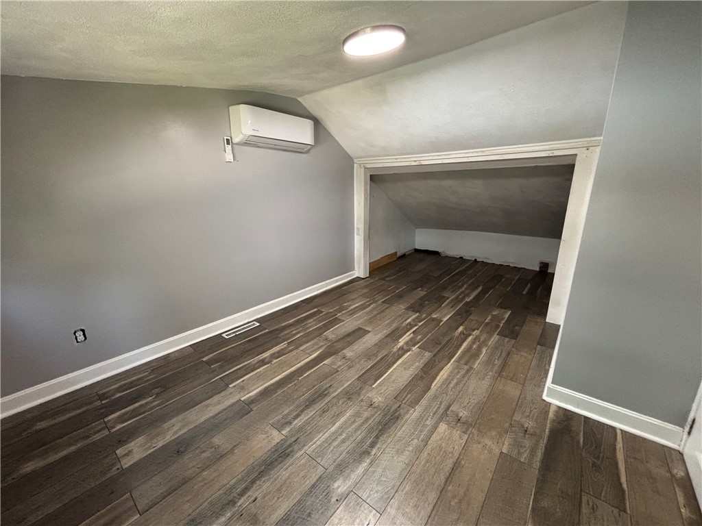 16 Mayor Lane Warwick, RI 02889 - Photo 8 of 20