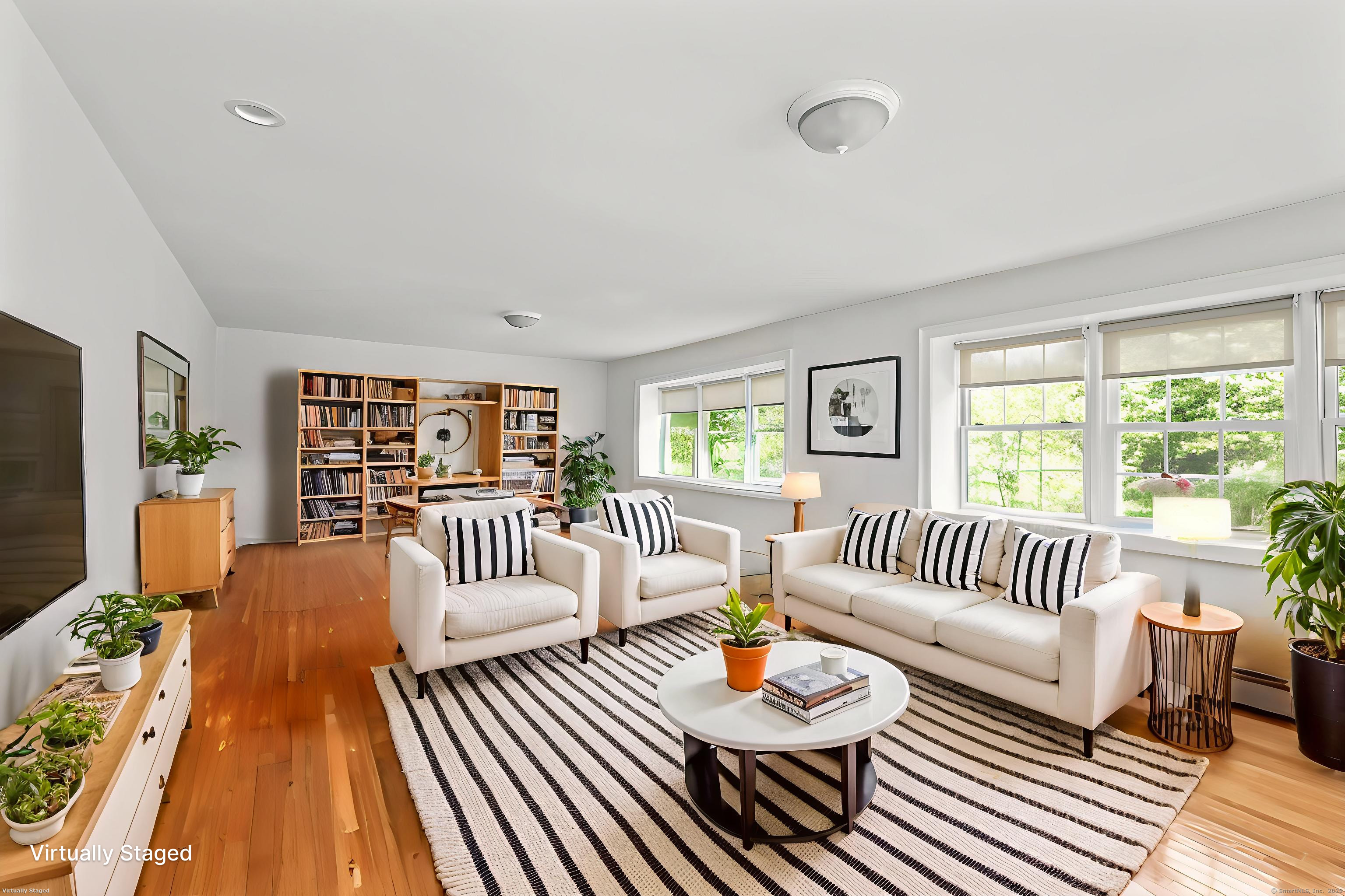 11 Ariel Road Woodbridge, CT 06525 - Photo 21 of 33