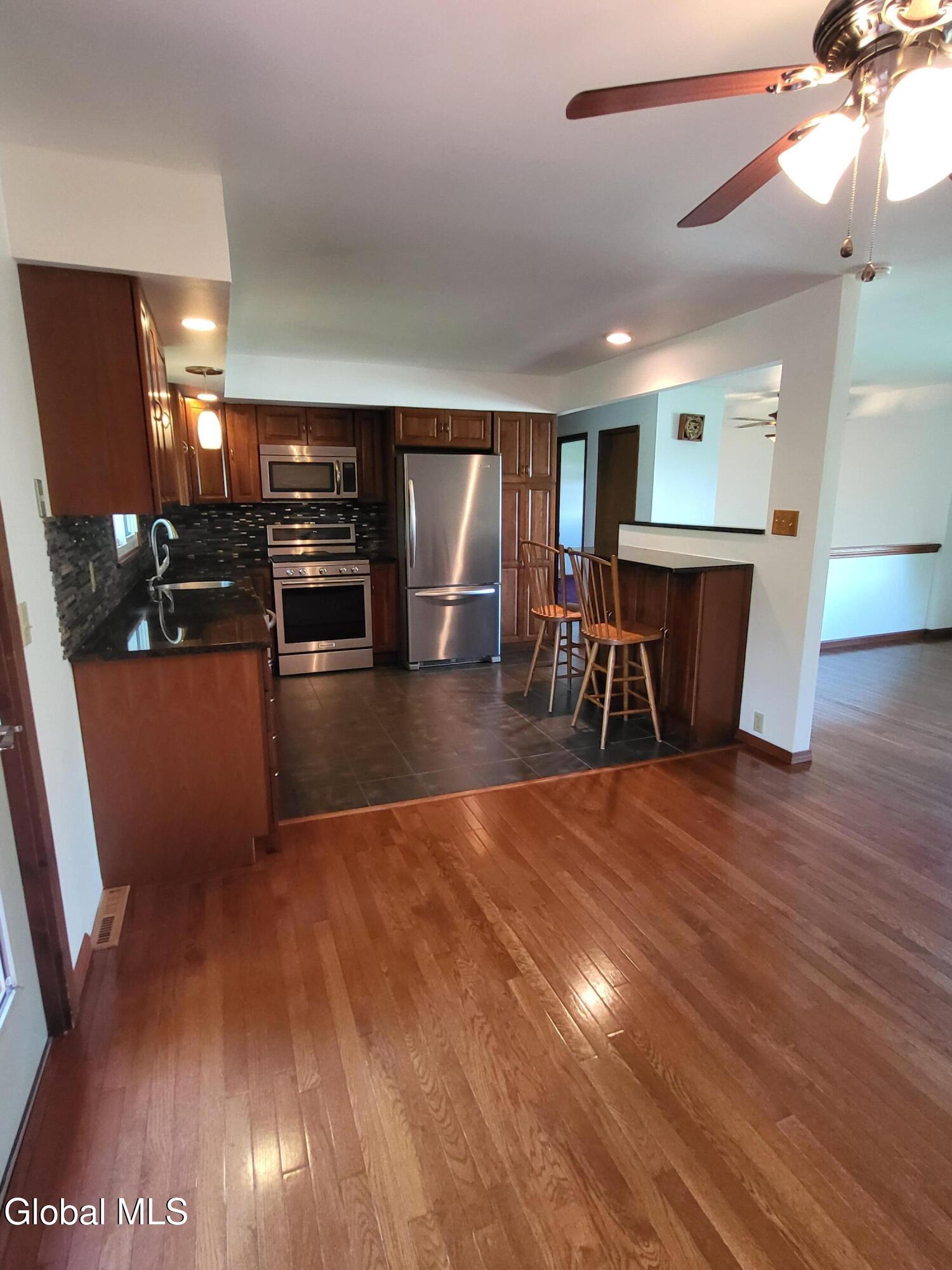 1 Forest Road Ballston, NY 12027 - Photo 9 of 65 1000039105