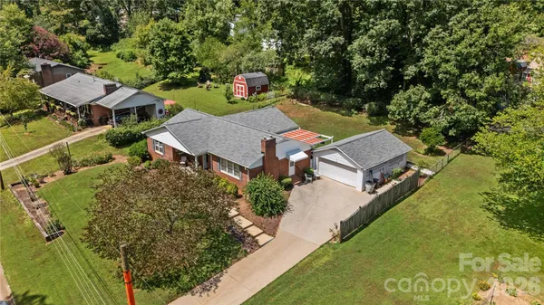 $309,000 | 308 Taubrook Place Northwest, Lenoir, NC 28645