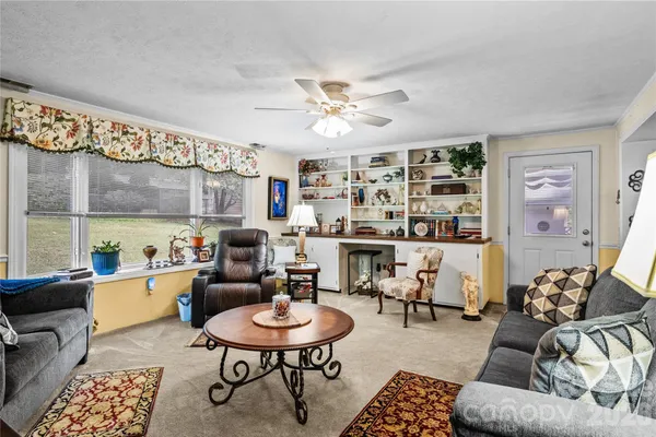 $309,000 | 308 Taubrook Place Northwest, Lenoir, NC 28645