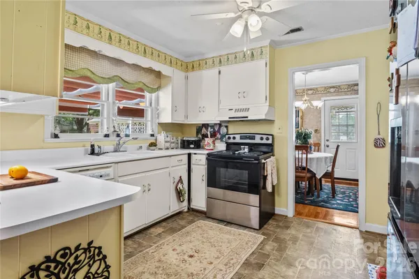 $309,000 | 308 Taubrook Place Northwest, Lenoir, NC 28645