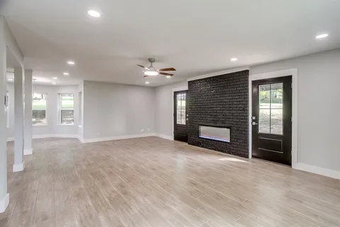 $576,500 | 116 Remuda Drive, Fort Worth, TX 76108