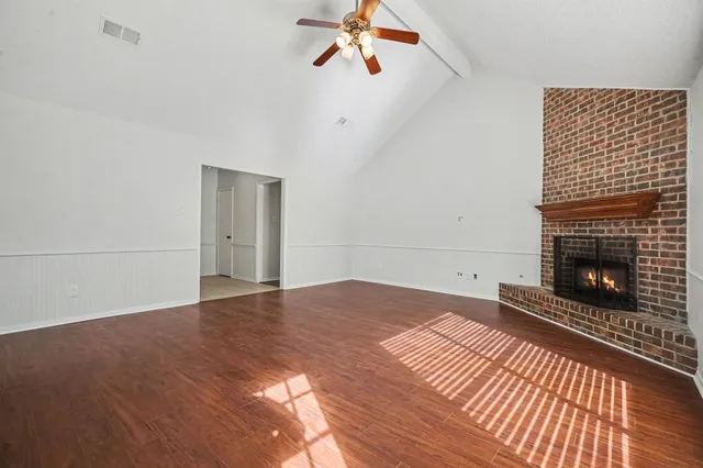 $275,000 | 206 Forest Oaks Lane, Lake Jackson, TX 77566