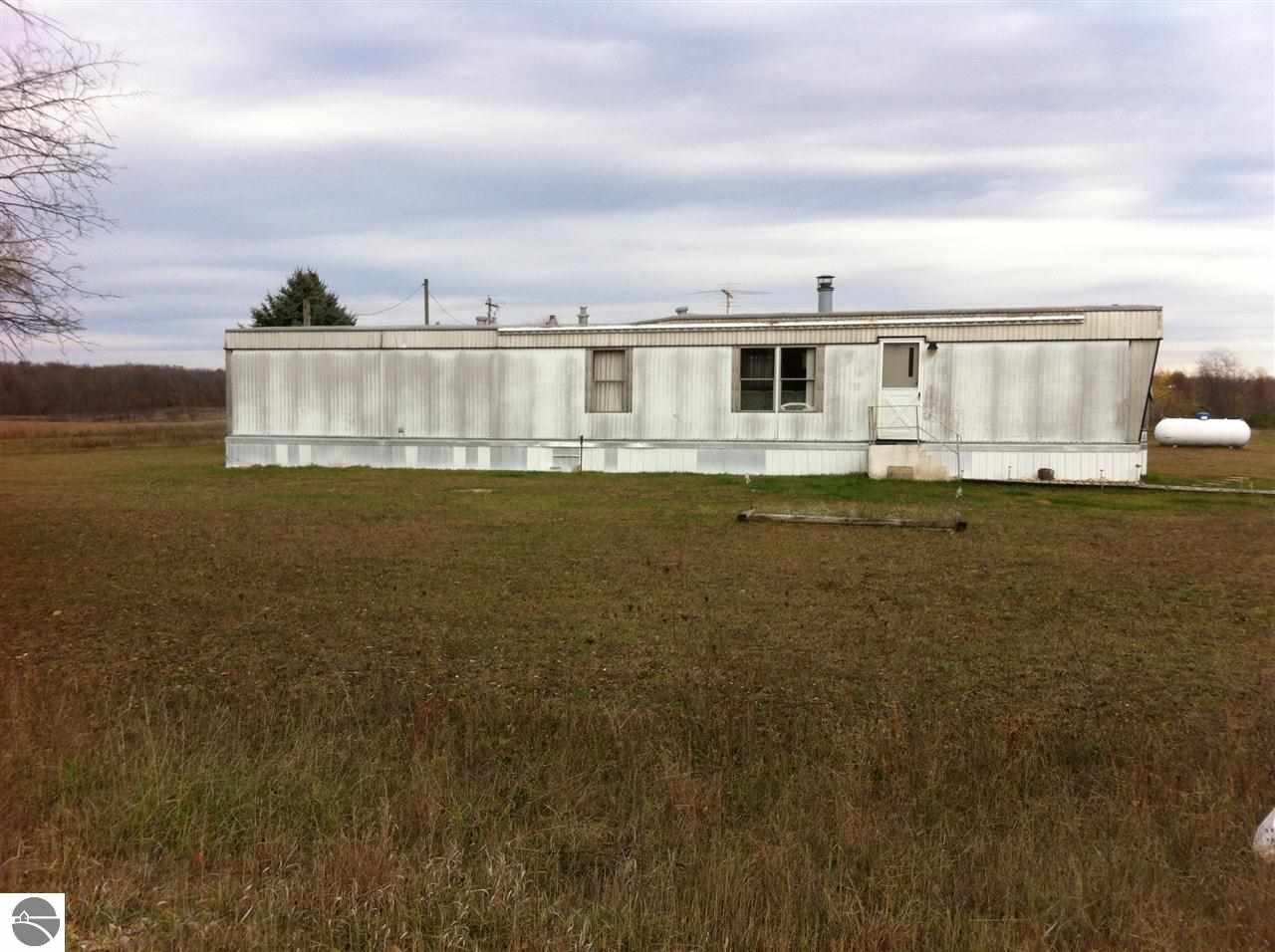 18235 Viaduct Road Copemish, MI 49625 - Photo 44 of 76 1778127-43.JPG