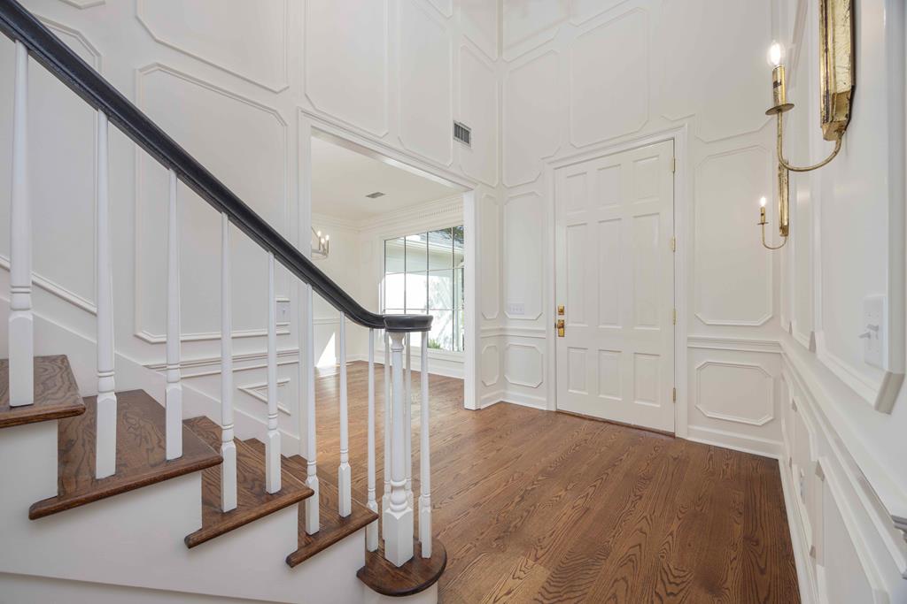 6921 Wethersfield Road Columbus, GA 31904 - Photo 3 of 62 Foyer