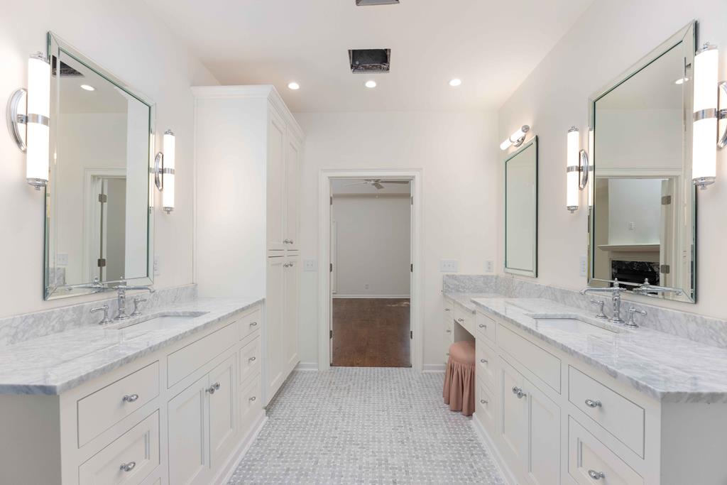 6921 Wethersfield Road Columbus, GA 31904 - Photo 36 of 62 Master Bathroom to bedroom