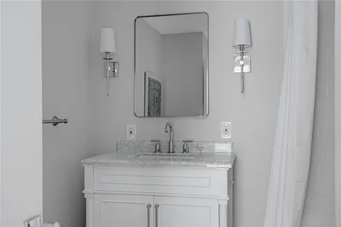 $639,000 | 1705 Wampanoag Trail, Barrington, RI 02806