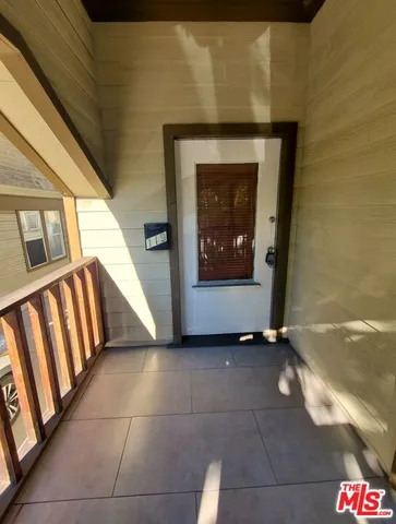$2,150 | 119 North Benton Way, Los Angeles, CA 90026