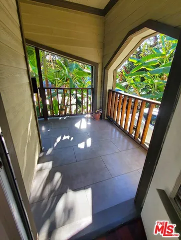 $2,150 | 119 North Benton Way, Los Angeles, CA 90026