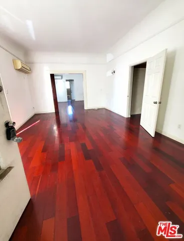 $2,150 | 119 North Benton Way, Los Angeles, CA 90026