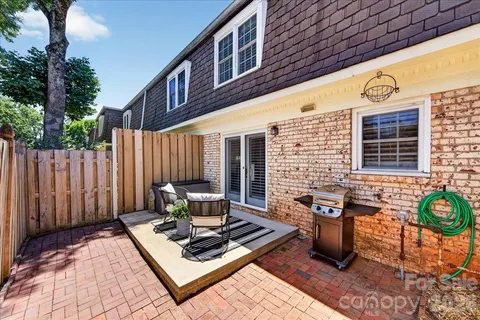 $300,000 | 2229 Rexford Road, Unit C, Charlotte, NC 28211