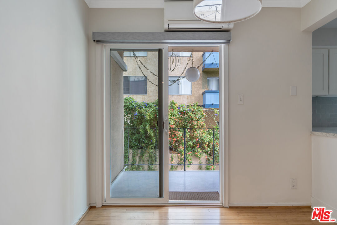 2030 North Vermont Avenue, Unit 6 Los Angeles, CA 90027 - Photo 12 of 25 a view of a interior of the house