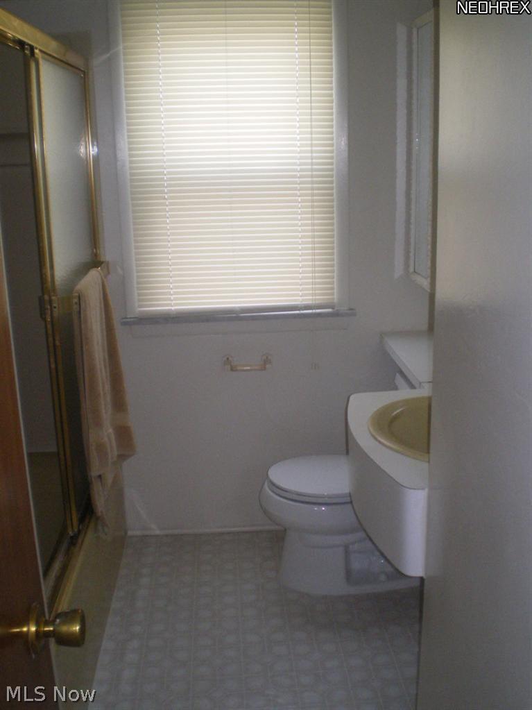4099 Lowden Road South Euclid, OH 44121 - Photo 8 of 15