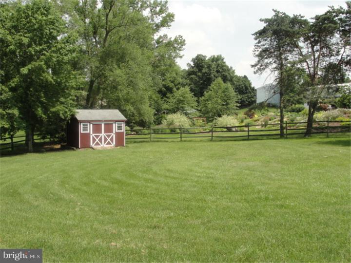 558 Beck Road Souderton, PA 18964 - Photo 14 of 19 Back Yard