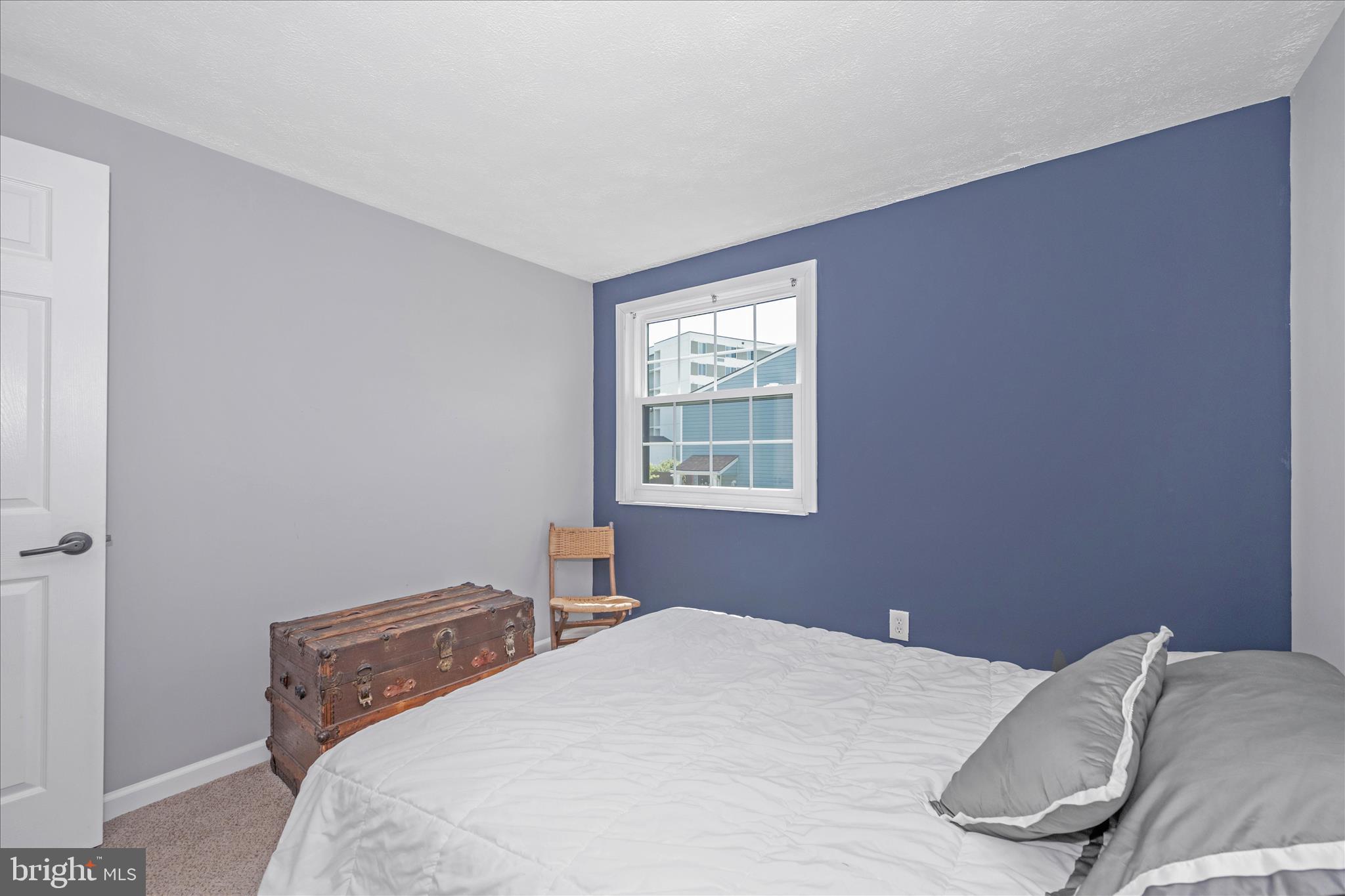 330 Heather Ridge Drive Frederick, MD 21702 - Photo 17 of 39 a bedroom with a bed and a window