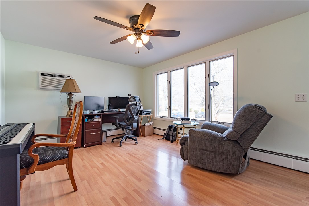 72 Flagg Avenue Warwick, RI 02886 - Photo 12 of 29