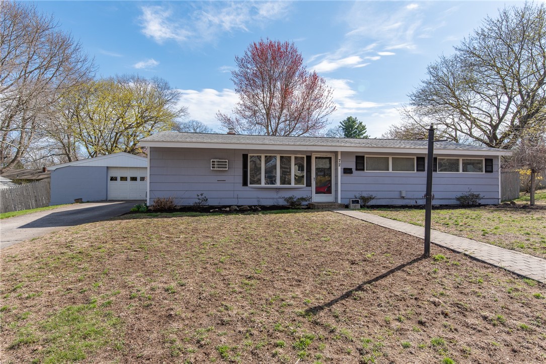 72 Flagg Avenue Warwick, RI 02886 - Photo 2 of 29