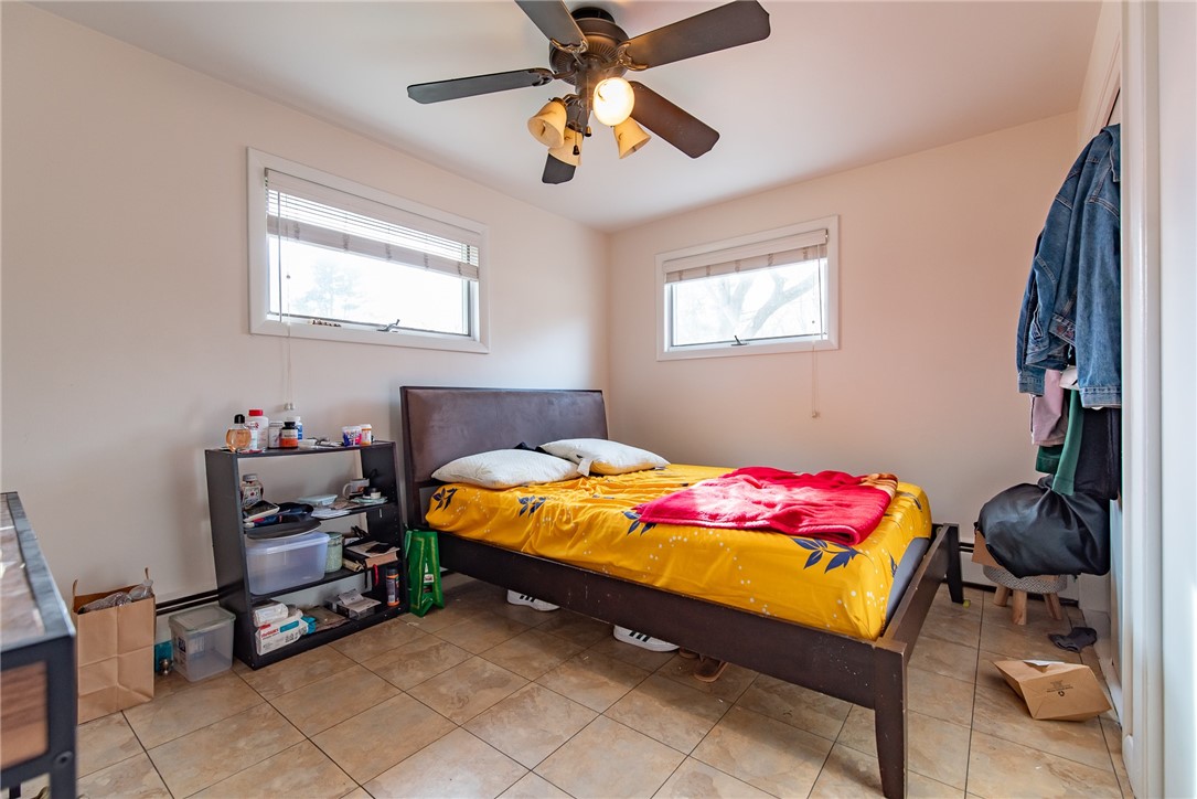 72 Flagg Avenue Warwick, RI 02886 - Photo 21 of 29