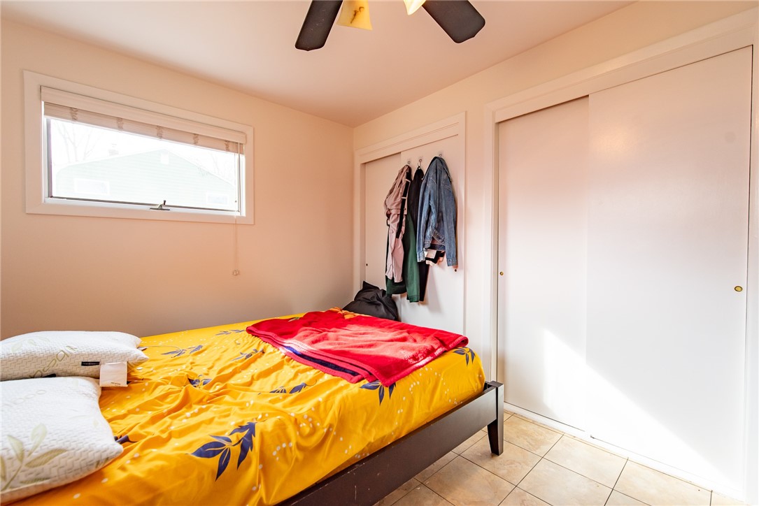 72 Flagg Avenue Warwick, RI 02886 - Photo 22 of 29