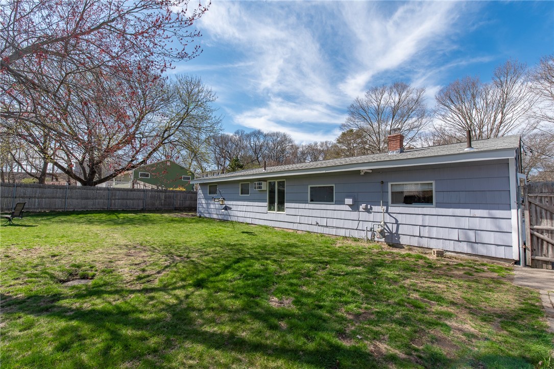 72 Flagg Avenue Warwick, RI 02886 - Photo 27 of 29