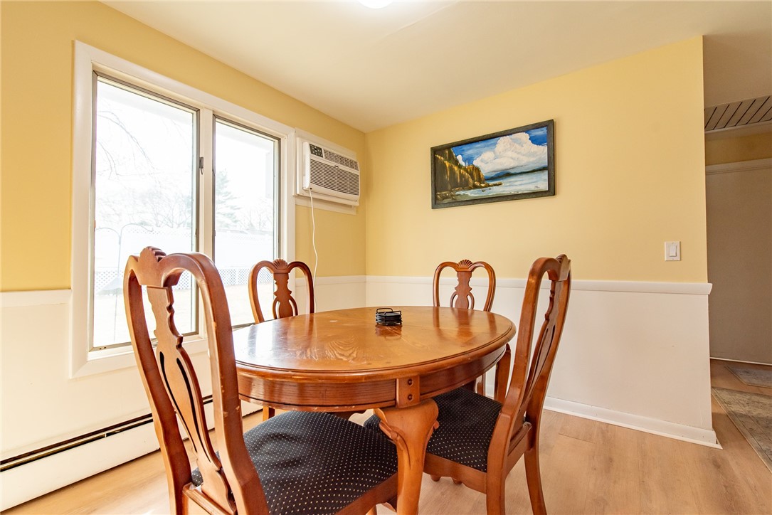 72 Flagg Avenue Warwick, RI 02886 - Photo 8 of 29