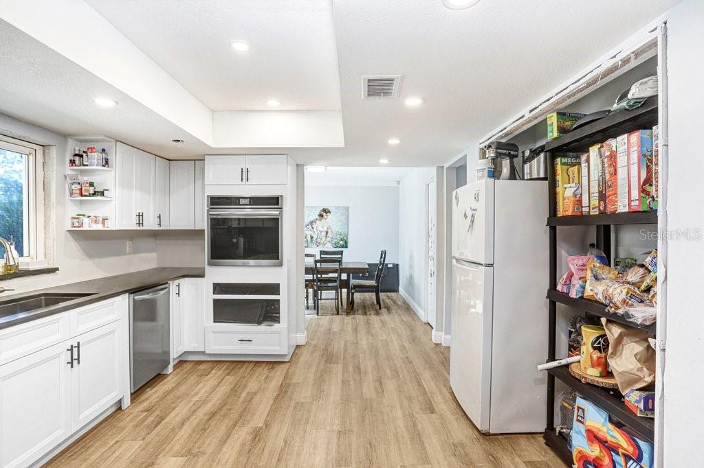 17308 Tobacco Road Lutz, FL 33558 - Photo 12 of 43