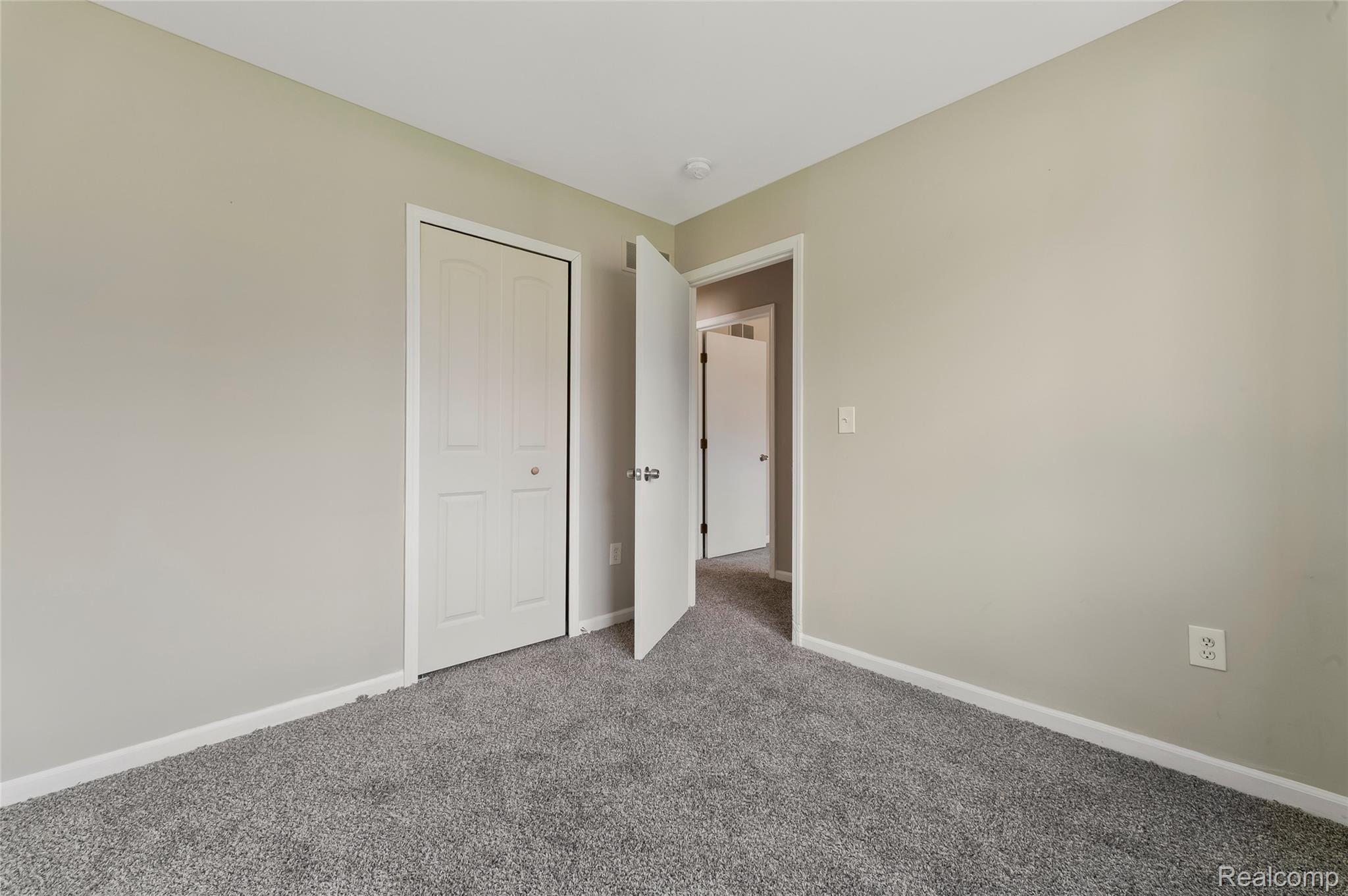 17245 Martin Road Roseville, MI 48066 - Photo 19 of 30 Bedroom2