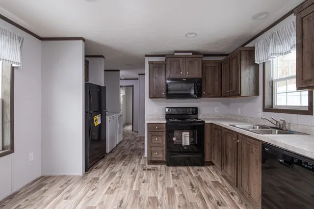 $94,796 | 143 Oak Street, St. Johnsbury, VT 05819