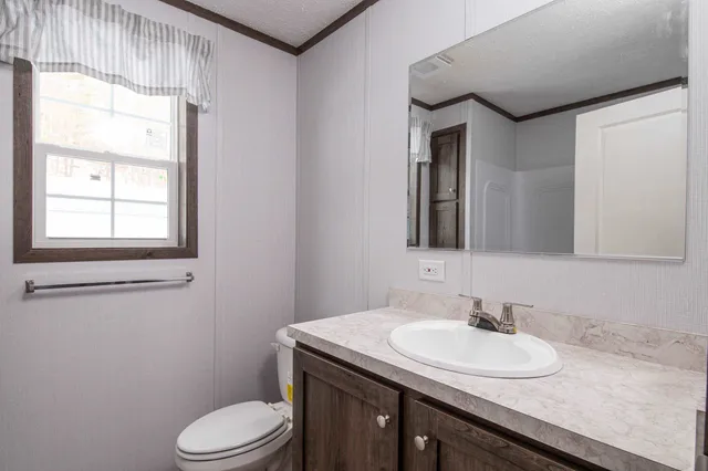 $94,796 | 143 Oak Street, St. Johnsbury, VT 05819