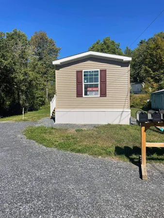 $94,796 | 143 Oak Street, St. Johnsbury, VT 05819
