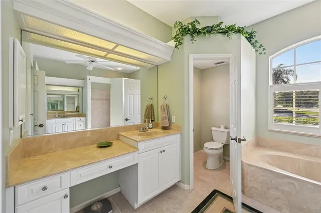 $649,900 | 514 Summerfield Way, Venice, FL 34292