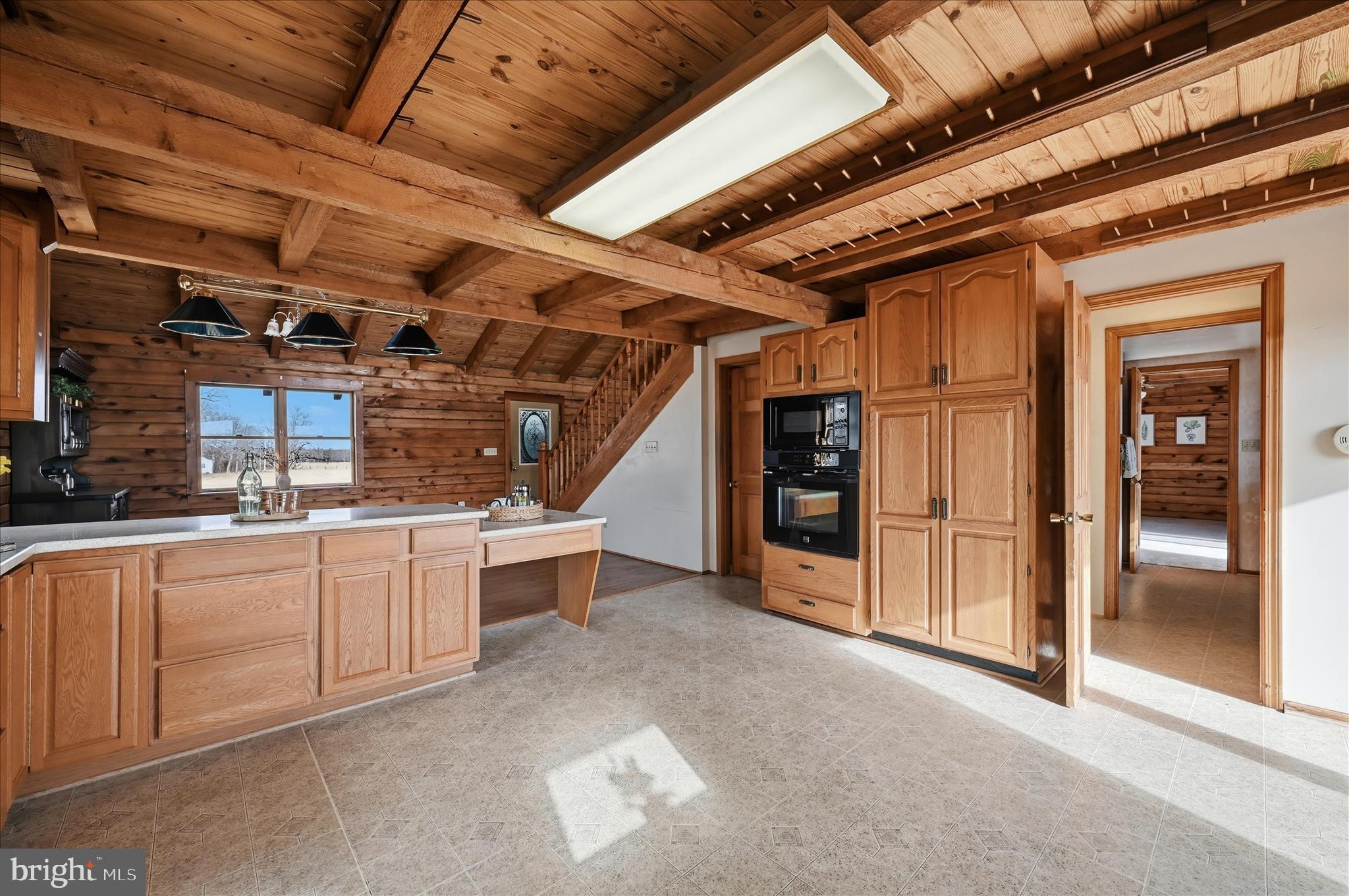 2048 Co Rte 1/11 Kearneysville, WV 25430 - Photo 21 of 95 Kitchen