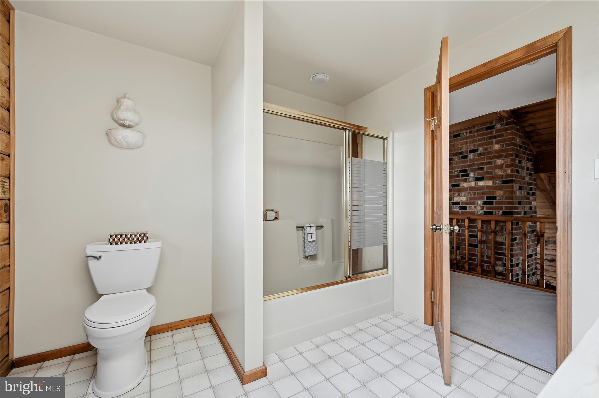 2048 Co Rte 1/11 Kearneysville, WV 25430 - Photo 41 of 95 a bathroom with a toilet and a shower