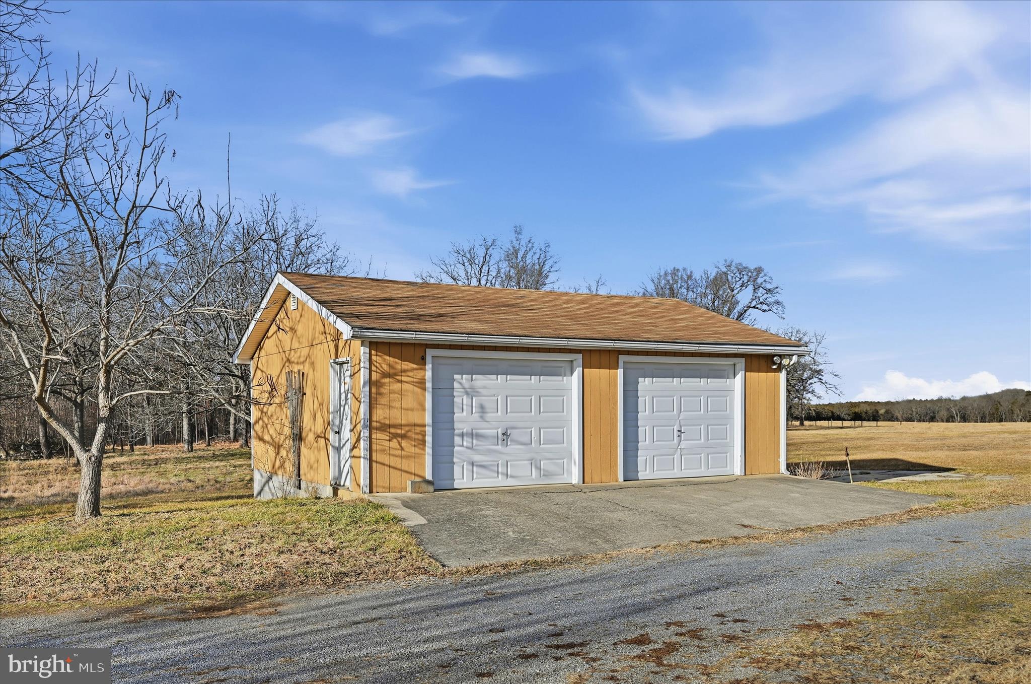 2048 Co Rte 1/11 Kearneysville, WV 25430 - Photo 51 of 95 Garage