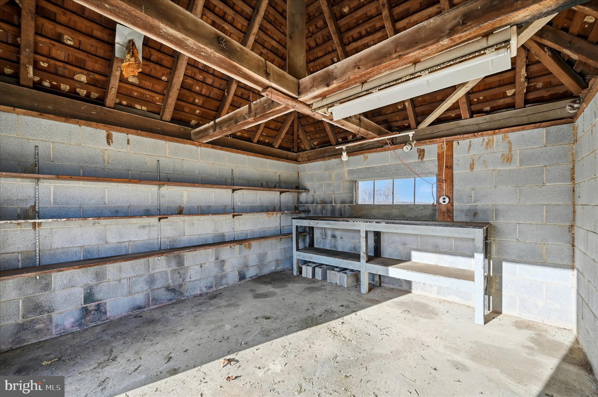 2048 Co Rte 1/11 Kearneysville, WV 25430 - Photo 55 of 95 Shed