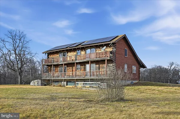 $725,000 | 2048 Co Rte 1/11, Kearneysville, WV 25430
